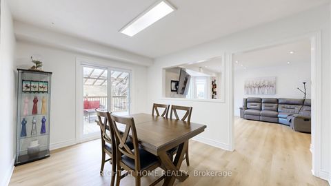 Photo 13 at 559 Walpole Crescent, Wyndham, Newmarket