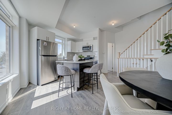 Photo 10 at 1 Case Ootes Drive, Victoria Village, Toronto