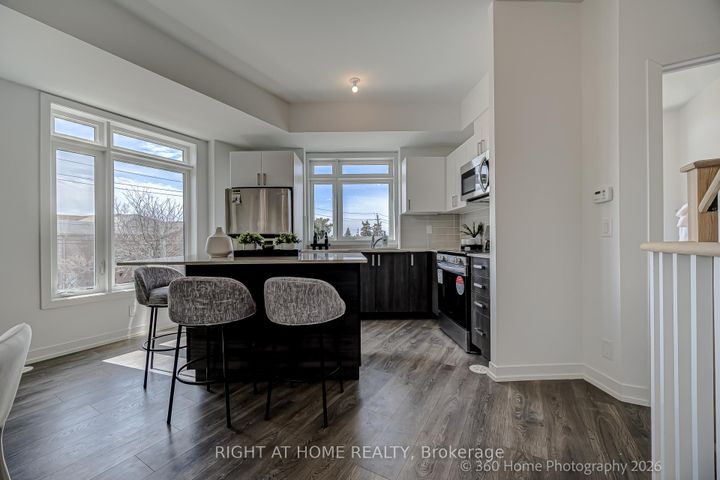 Photo 11 at 1 Case Ootes Drive, Victoria Village, Toronto