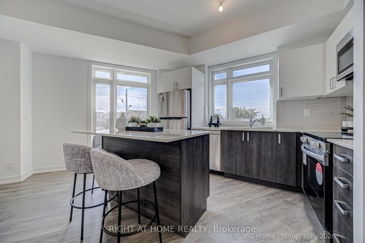 Photo 12 at 1 Case Ootes Drive, Victoria Village, Toronto