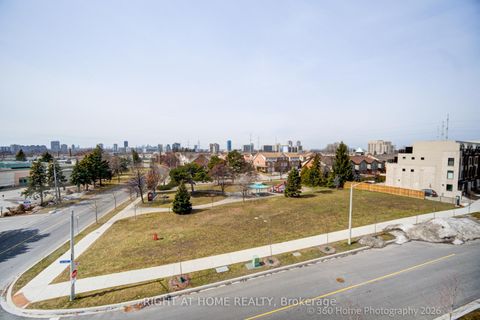 Photo 33 at 1 Case Ootes Drive, Victoria Village, Toronto