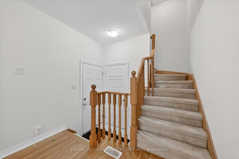 Photo 7 at 39 Delano Way S, Woodland Hill, Newmarket