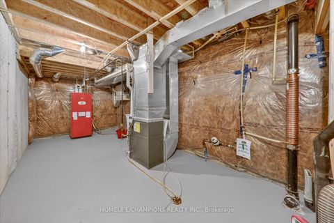 Photo 27 at 39 Delano Way S, Woodland Hill, Newmarket