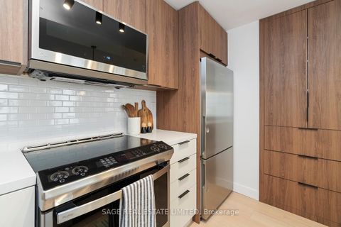 Photo 7 at 18 - 10 Carnation Avenue, Long Branch, Toronto