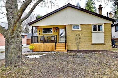 Photo 0 at 87 Richardson Drive, Aurora Highlands, Aurora