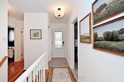 Photo 5 at 87 Richardson Drive, Aurora Highlands, Aurora