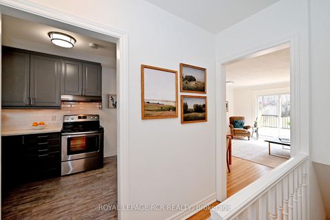 Photo 7 at 87 Richardson Drive, Aurora Highlands, Aurora