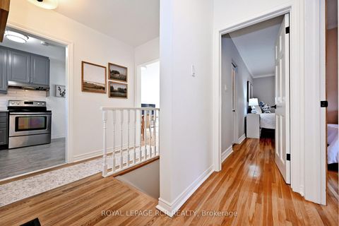 Photo 17 at 87 Richardson Drive, Aurora Highlands, Aurora