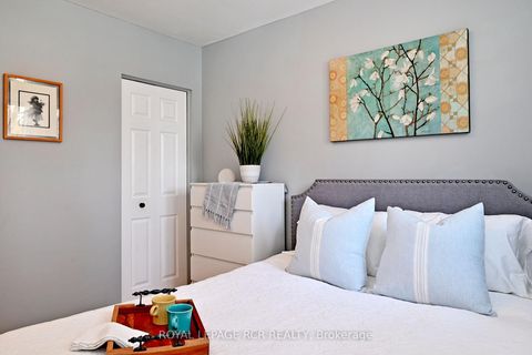 Photo 22 at 87 Richardson Drive, Aurora Highlands, Aurora