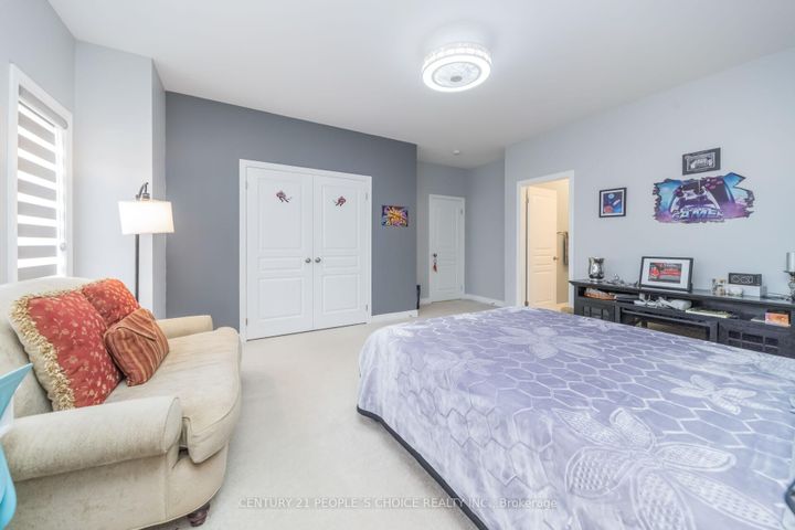 Photo 28 at 28 Truro Circle, Northwest Brampton, Brampton