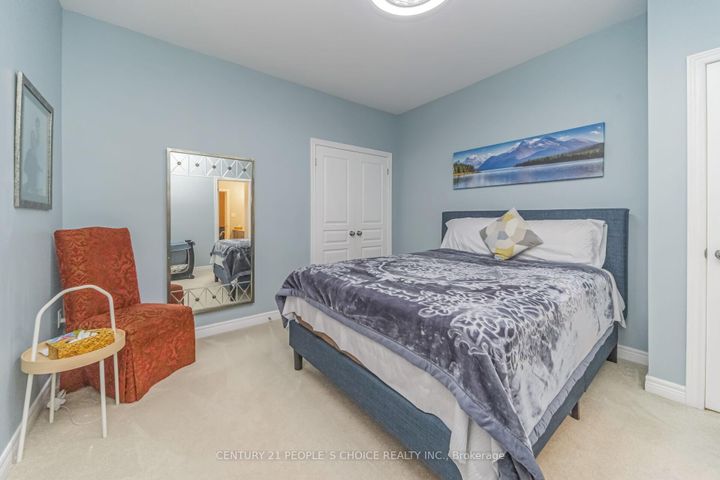 Photo 30 at 28 Truro Circle, Northwest Brampton, Brampton