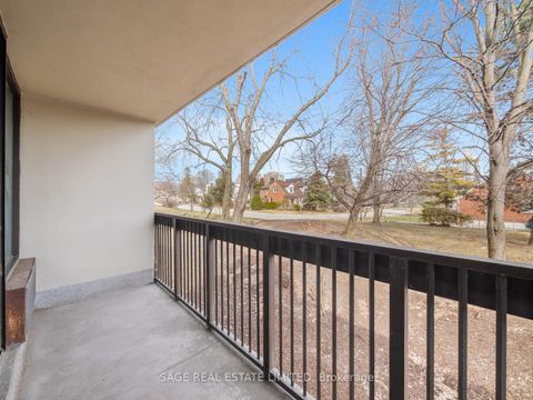 Photo 6 at 213E - 30 Fashion Roseway, Willowdale East, Toronto