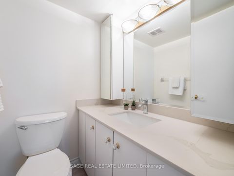 Photo 14 at 213E - 30 Fashion Roseway, Willowdale East, Toronto