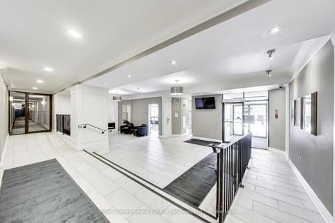 Photo 23 at 611 - 5 Weldrick Road W, North Richvale, Richmond Hill