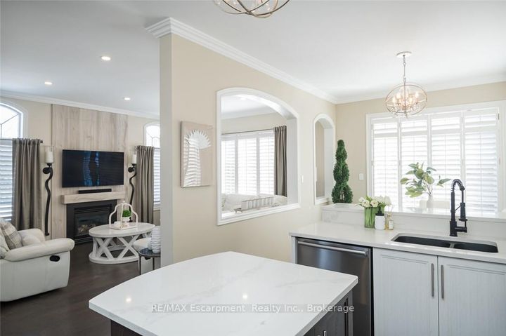 Photo 17 at 2454 Longridge Crescent, RO River Oaks, Oakville