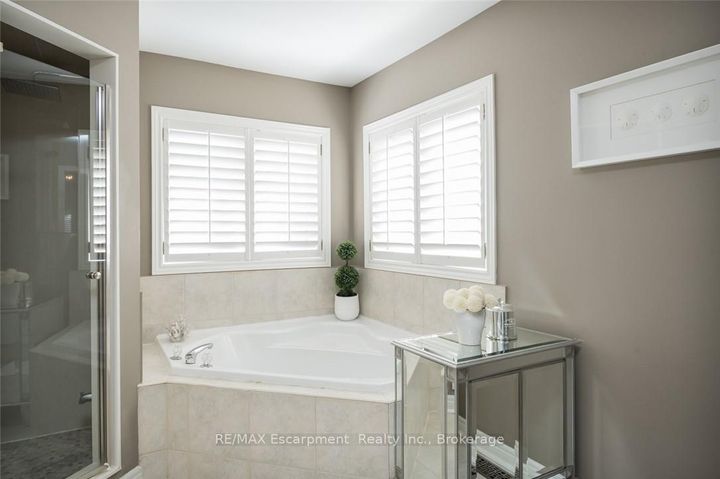 Photo 29 at 2454 Longridge Crescent, RO River Oaks, Oakville