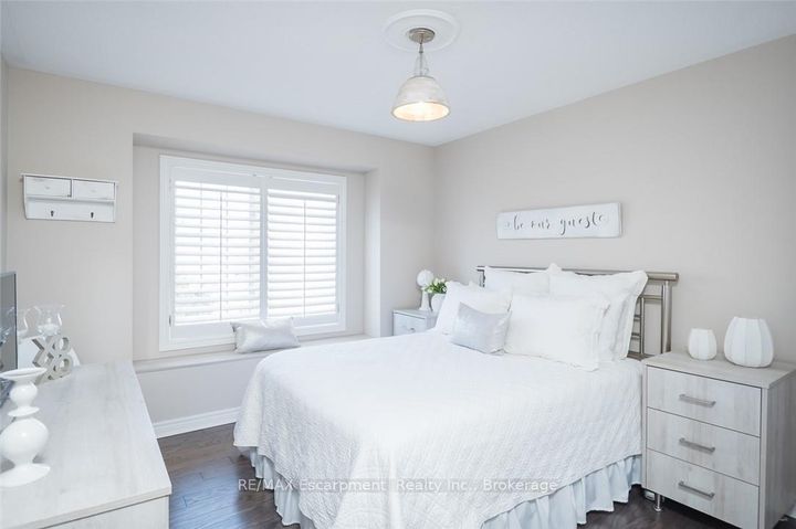 Photo 30 at 2454 Longridge Crescent, RO River Oaks, Oakville