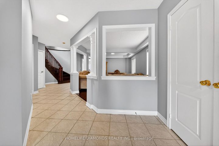 Photo 7 at 62 DON MINAKER Drive, Bram East, Brampton