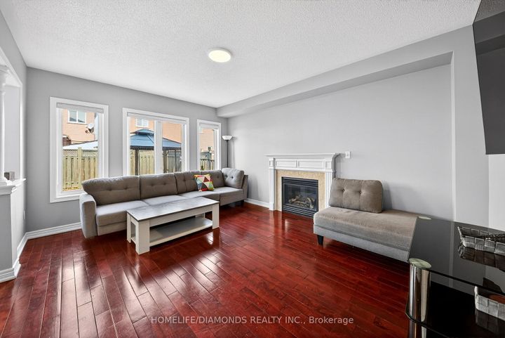 Photo 15 at 62 DON MINAKER Drive, Bram East, Brampton