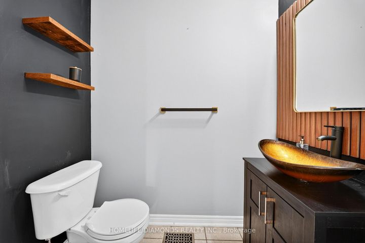 Photo 17 at 62 DON MINAKER Drive, Bram East, Brampton