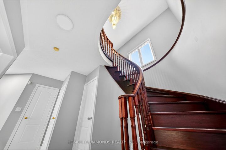 Photo 19 at 62 DON MINAKER Drive, Bram East, Brampton