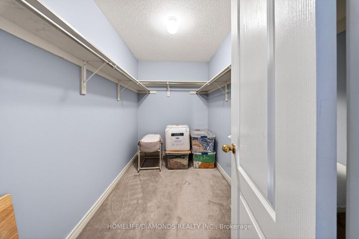 Photo 26 at 62 DON MINAKER Drive, Bram East, Brampton