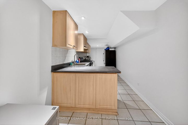 Photo 42 at 62 DON MINAKER Drive, Bram East, Brampton