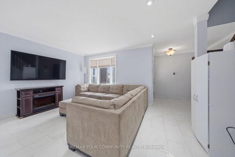 Photo 8 at 130 Andrea Lane, East Woodbridge, Vaughan