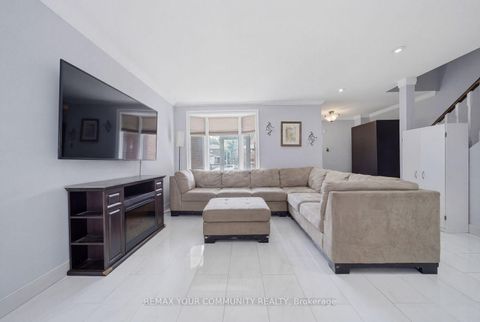 Photo 9 at 130 Andrea Lane, East Woodbridge, Vaughan