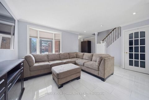 Photo 10 at 130 Andrea Lane, East Woodbridge, Vaughan