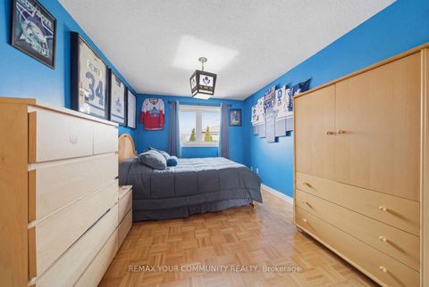 Photo 28 at 130 Andrea Lane, East Woodbridge, Vaughan