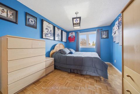 Photo 29 at 130 Andrea Lane, East Woodbridge, Vaughan