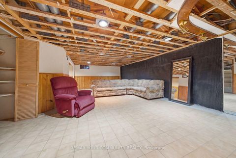 Photo 35 at 130 Andrea Lane, East Woodbridge, Vaughan