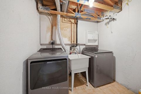 Photo 37 at 130 Andrea Lane, East Woodbridge, Vaughan