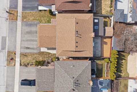 Photo 43 at 130 Andrea Lane, East Woodbridge, Vaughan