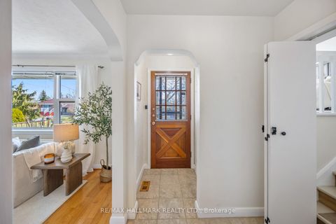 Photo 4 at 60 Greylawn Crescent, Maryvale, Toronto