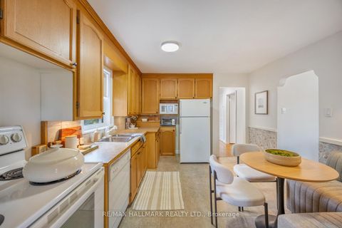 Photo 14 at 60 Greylawn Crescent, Maryvale, Toronto