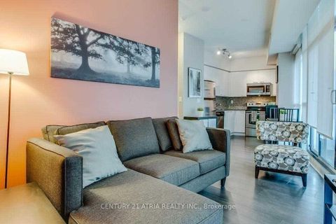 Photo 9 at 805 - 15 Bruyeres Mews, Niagara, Toronto