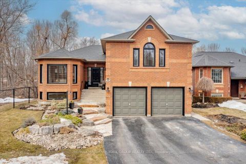 Photo 5 at 22 Margaret Place, Keswick North, Georgina