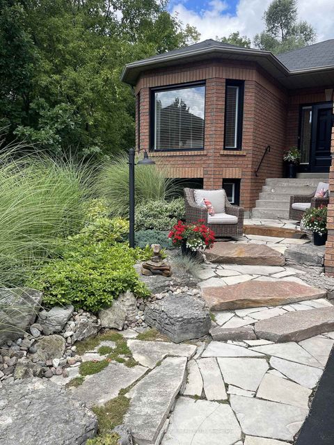 Photo 7 at 22 Margaret Place, Keswick North, Georgina