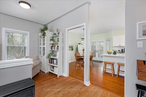 Photo 8 at 22 Margaret Place, Keswick North, Georgina