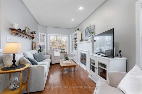 Photo 10 at 22 Margaret Place, Keswick North, Georgina