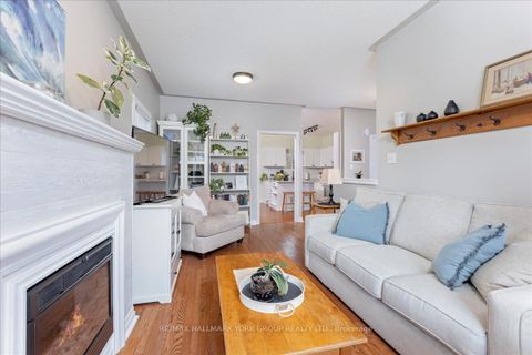 Photo 11 at 22 Margaret Place, Keswick North, Georgina