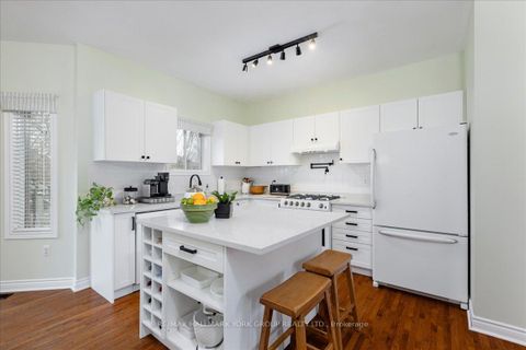 Photo 14 at 22 Margaret Place, Keswick North, Georgina