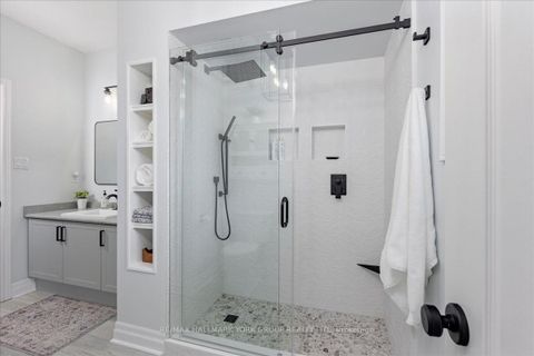 Photo 21 at 22 Margaret Place, Keswick North, Georgina