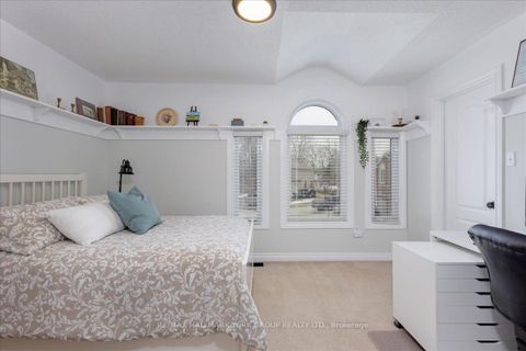 Photo 22 at 22 Margaret Place, Keswick North, Georgina