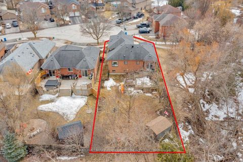 Photo 41 at 22 Margaret Place, Keswick North, Georgina