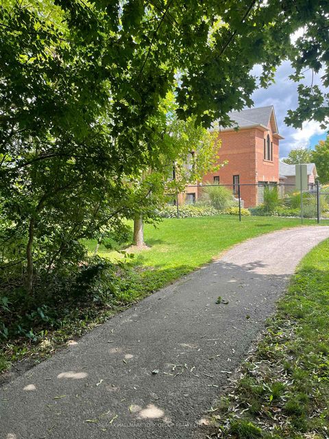 Photo 42 at 22 Margaret Place, Keswick North, Georgina