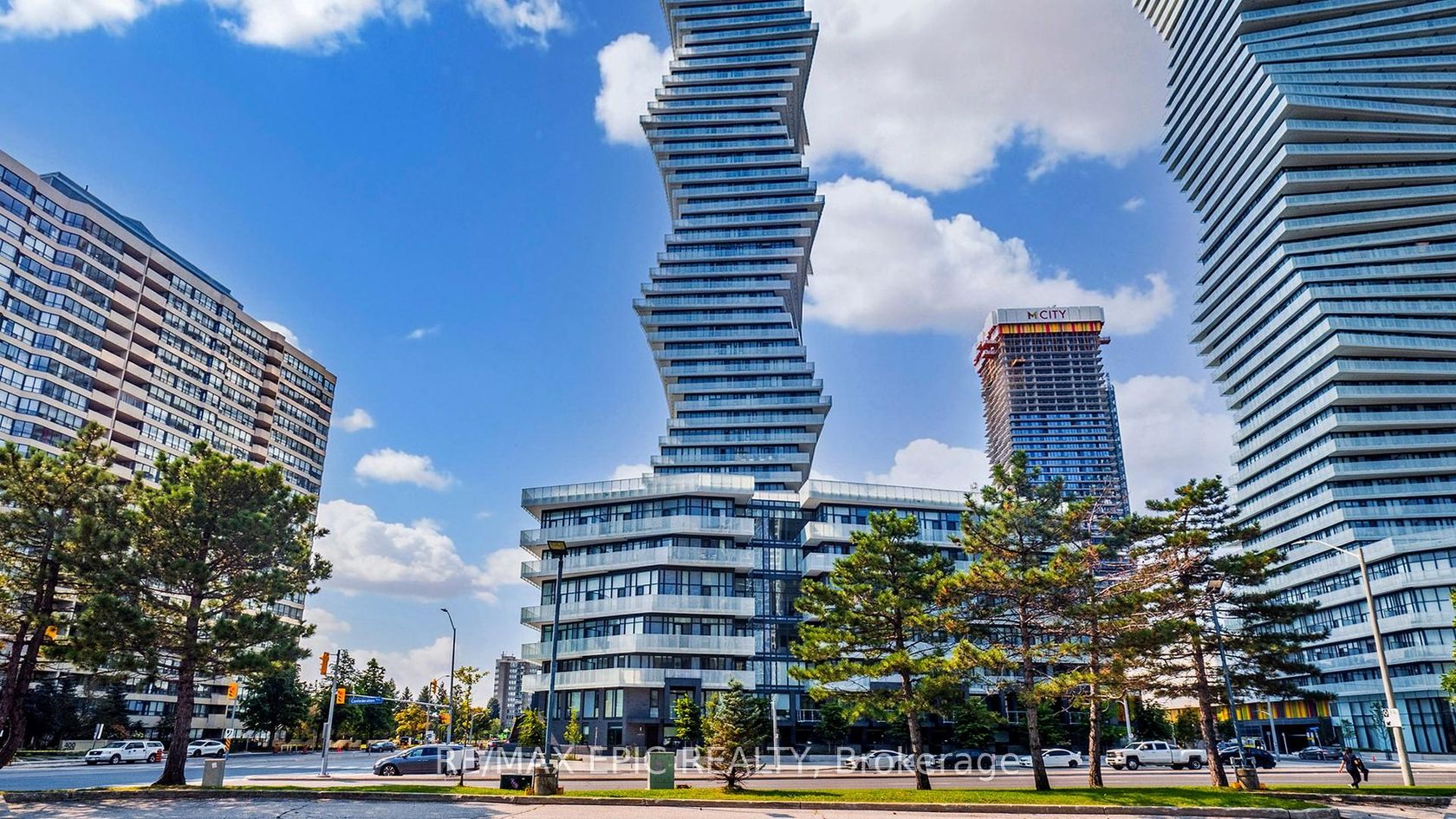 2709 - 3883 Quartz Road, City Centre, Mississauga by Loree Meneguzzi Real Estate 2709 - 3883 Quartz Road, City Centre, Mississauga