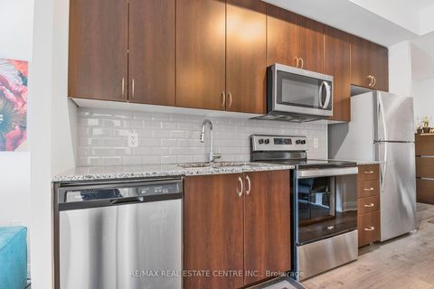 Photo 9 at 309 - 3220 SHEPPARD Avenue E, Sullivan, Toronto